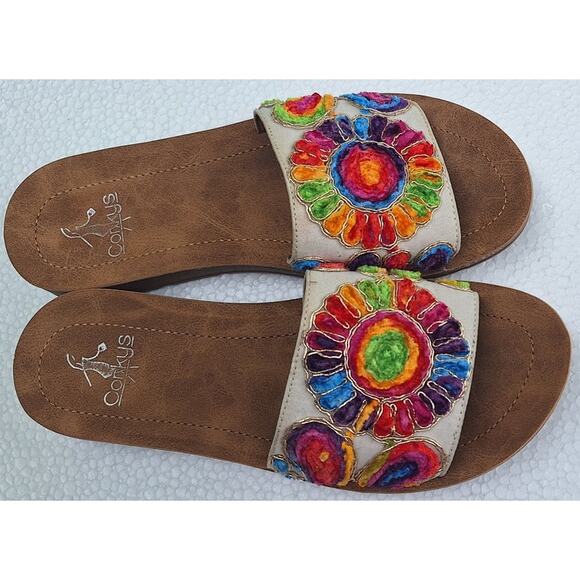 Conkys Pinwheel Slides Slip on Flat Sandals White Multicolor Flower Size 6 Boho - Picture 1 of 8